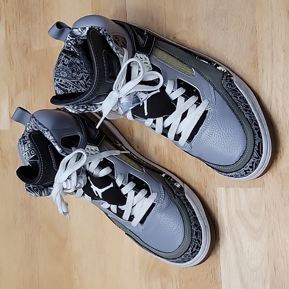 Jordan Other - Air Jordan Spizike in Light Graphite 2008